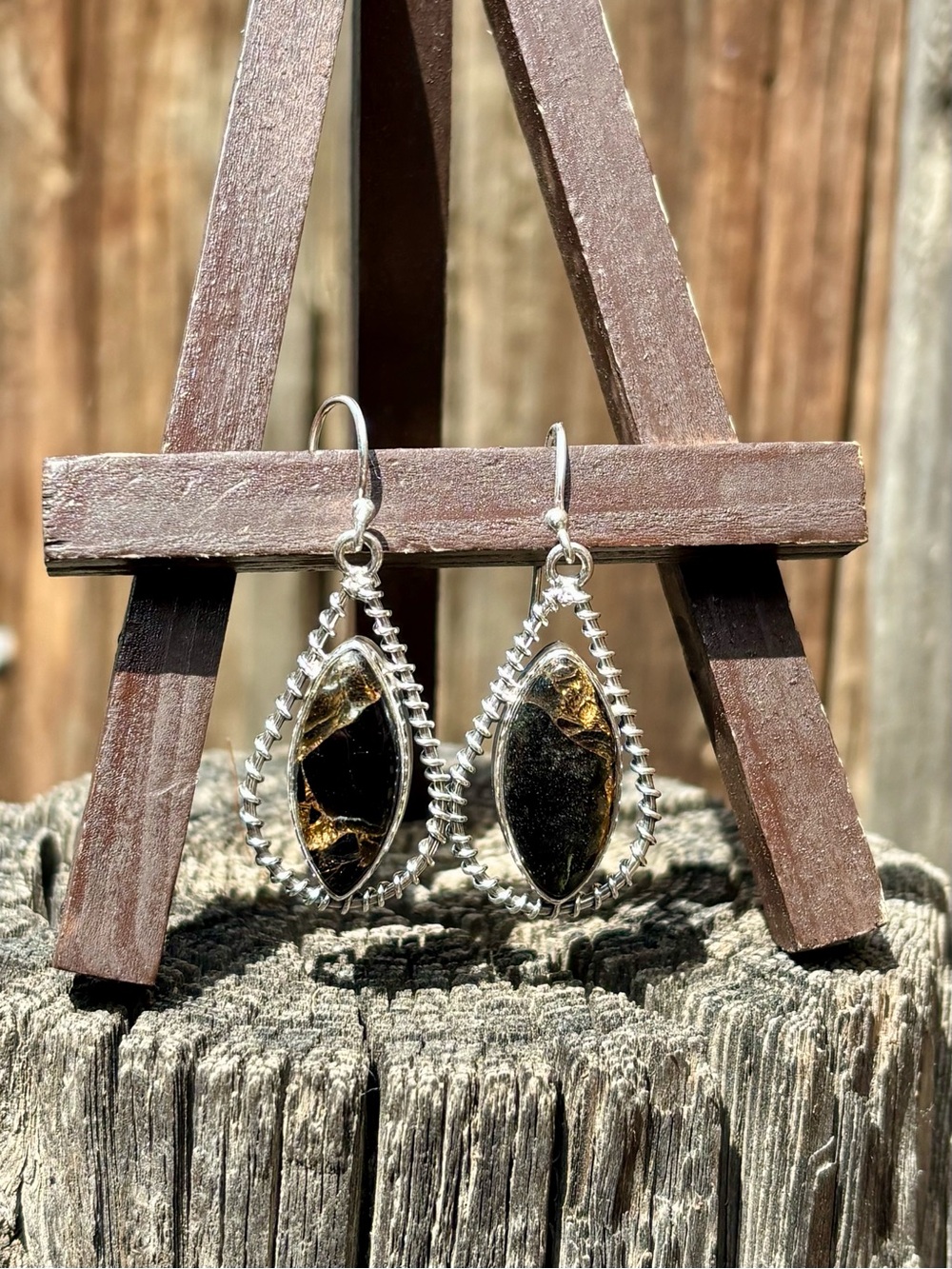 NEW! Black Copper Turquoise Earrings - Picture 13 of 13